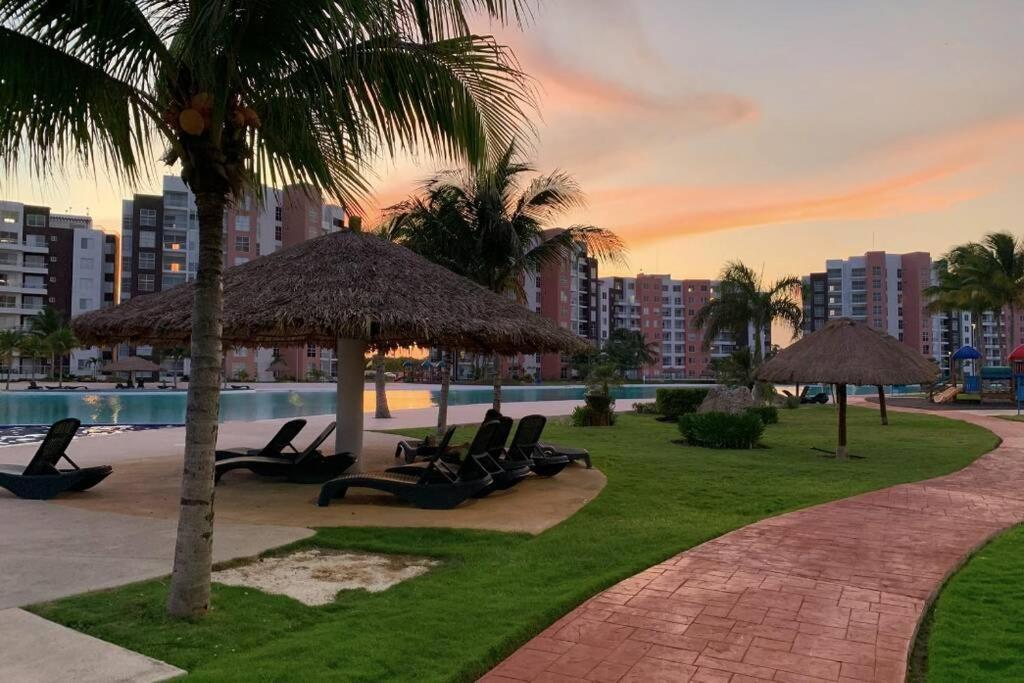 Dreams Lagoon By Andiani Travel カンクン エクステリア 写真